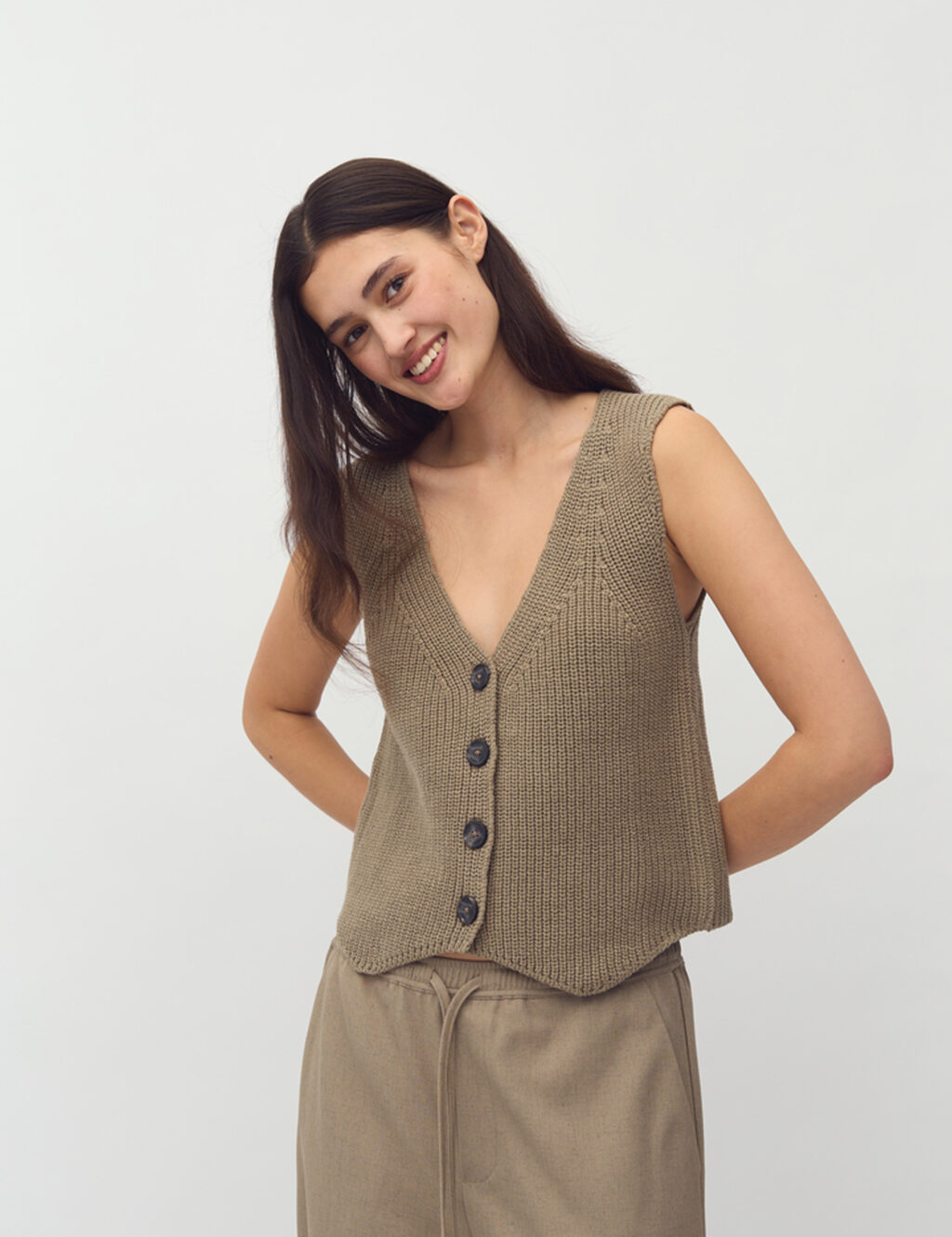 Ärmellose Strickweste Ilina – Bild 3