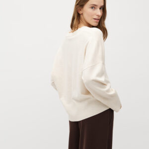 Leichter Strickpullover Gillian mit V-Ausschnitt (versch. Farben)